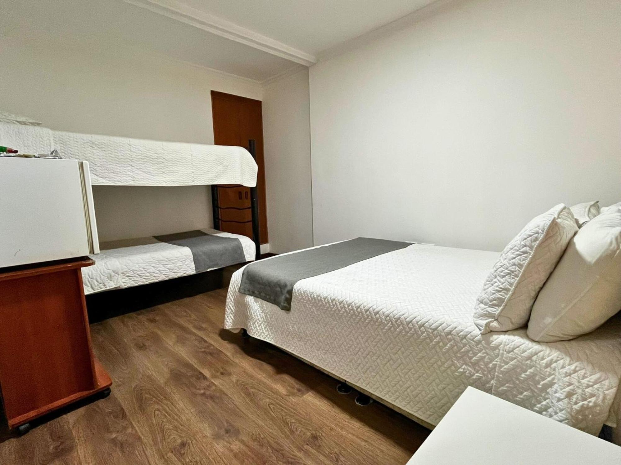 Ayenda 1032 Titas House Hotel Bogota Luaran gambar