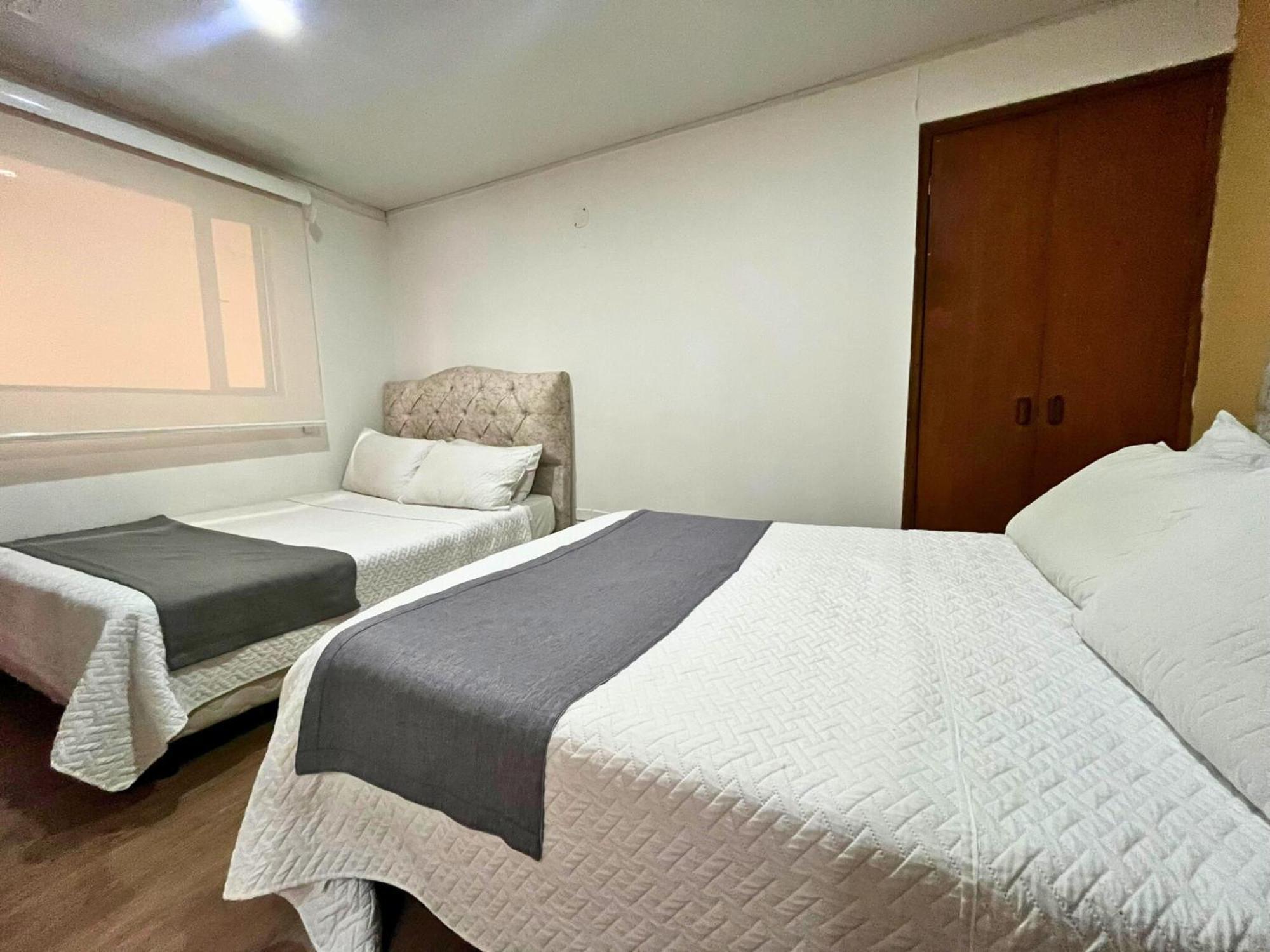 Ayenda 1032 Titas House Hotel Bogota Luaran gambar