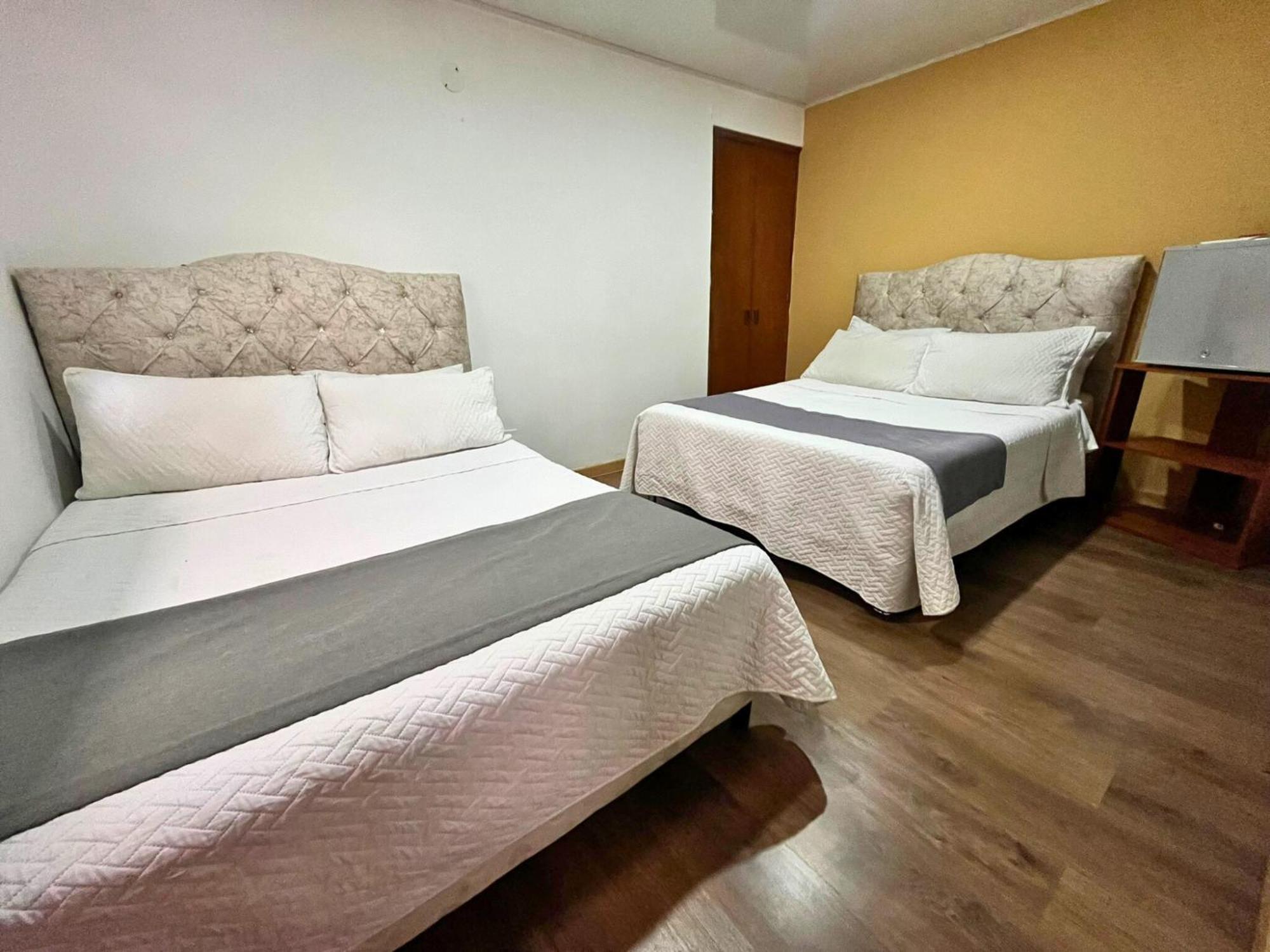 Ayenda 1032 Titas House Hotel Bogota Luaran gambar
